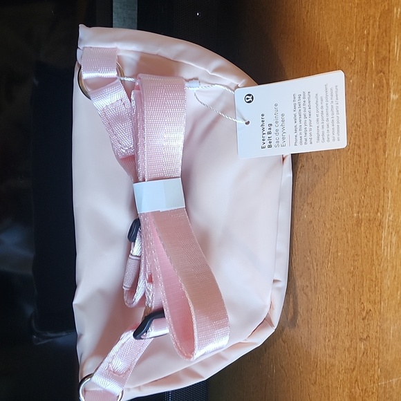 lululemon athletica Soft Pink Crossbody Bag - Picture 8 of 8
